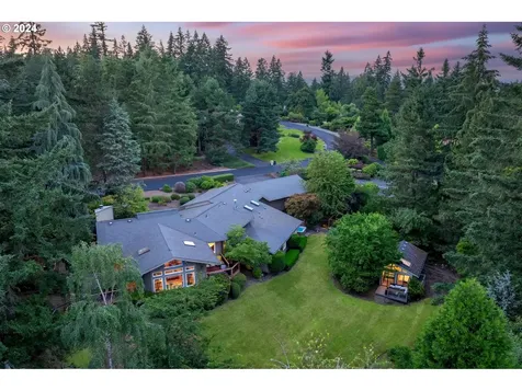 18034 Skyland Circle Lake Oswego OR 97034
