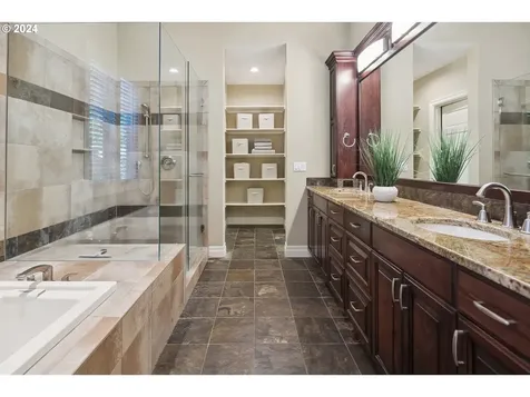 18034 Skyland Circle Lake Oswego OR 97034