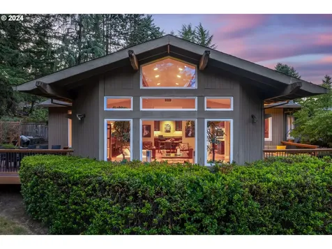 18034 Skyland Circle Lake Oswego OR 97034