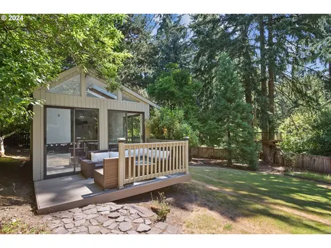 18034 Skyland Circle Lake Oswego OR 97034