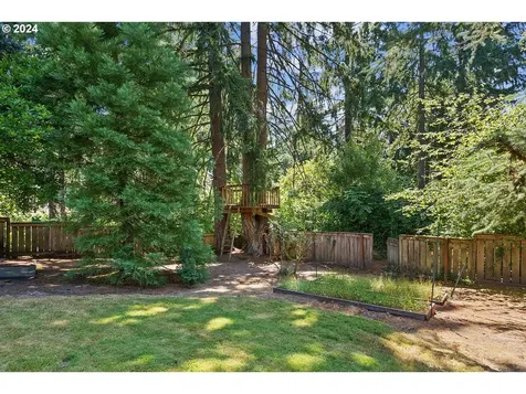 18034 Skyland Circle Lake Oswego OR 97034