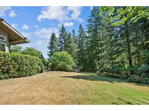 18034 Skyland Circle Lake Oswego OR 97034