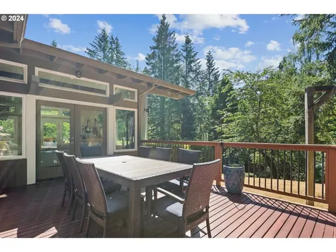 18034 Skyland Circle Lake Oswego OR 97034