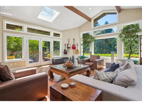 18034 Skyland Circle Lake Oswego OR 97034