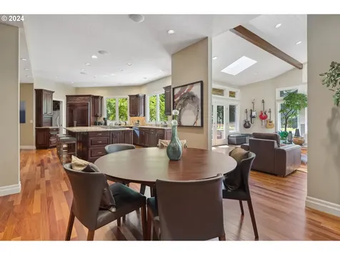 18034 Skyland Circle Lake Oswego OR 97034