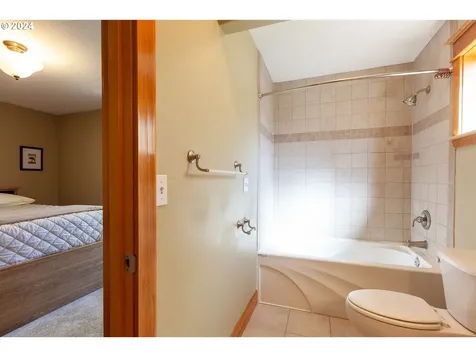 427 Maxs Place Hood River OR 97031