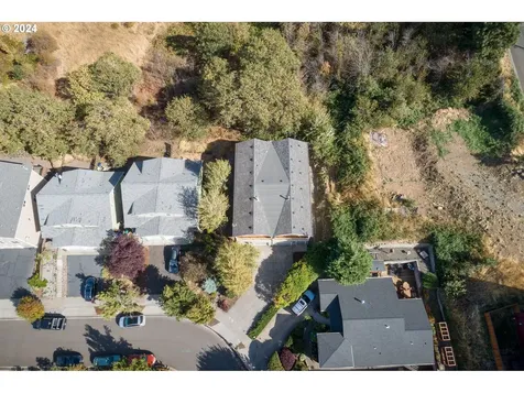 427 Maxs Place Hood River OR 97031