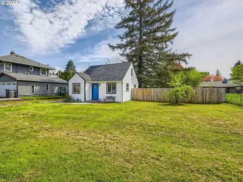 2310 SE 152nd Avenue Portland OR 97233