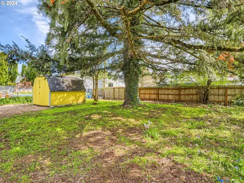 2310 SE 152nd Avenue Portland OR 97233