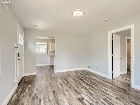 2310 SE 152nd Avenue Portland OR 97233