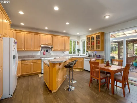 15341 SE Knapp Drive Portland OR 97236