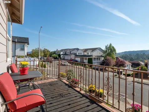15341 SE Knapp Drive Portland OR 97236
