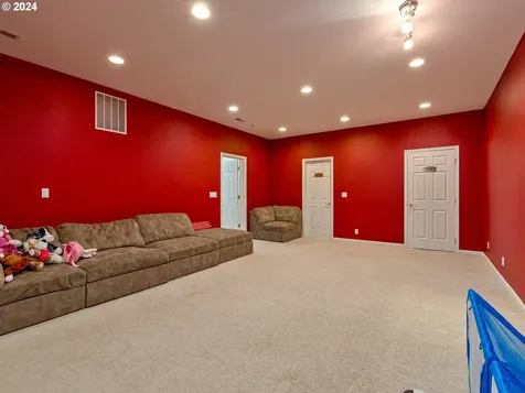 15341 SE Knapp Drive Portland OR 97236