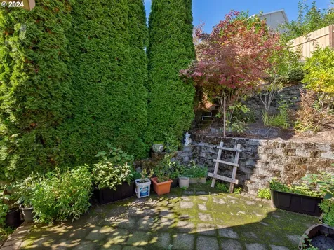 15341 SE Knapp Drive Portland OR 97236