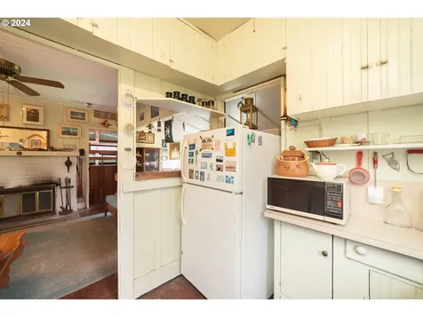 19045 Alder Street Rockaway Beach OR 97136
