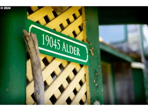 19045 Alder Street Rockaway Beach OR 97136