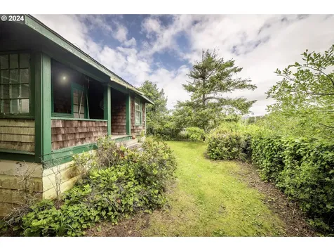 19045 Alder Street Rockaway Beach OR 97136
