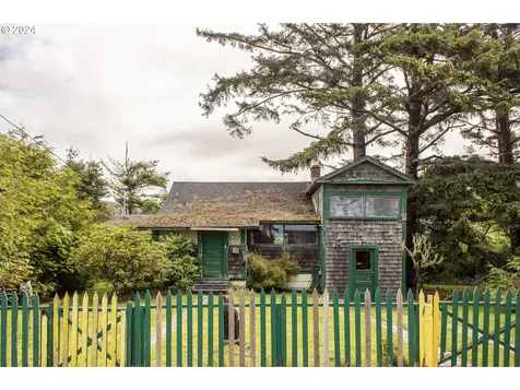 19045 Alder Street Rockaway Beach OR 97136
