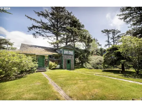 19045 Alder Street Rockaway Beach OR 97136