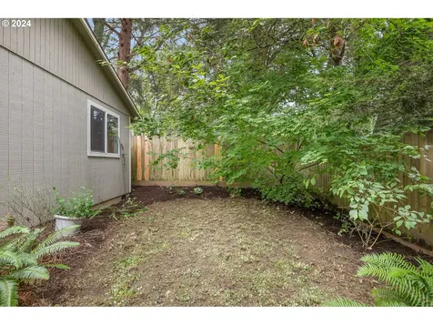 9633 Sw 53rd Avenue Portland OR 97219
