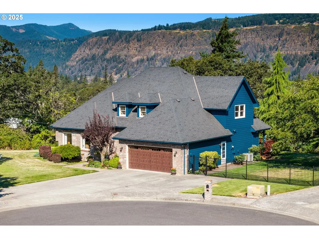 440 Sherman Court Hood River OR 97031