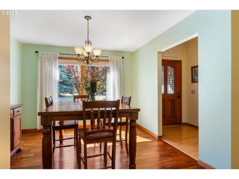 440 Sherman Court Hood River OR 97031