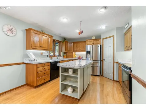 440 Sherman Court Hood River OR 97031