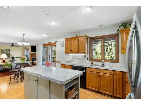 440 Sherman Court Hood River OR 97031