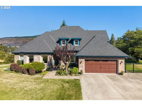440 Sherman Court Hood River OR 97031