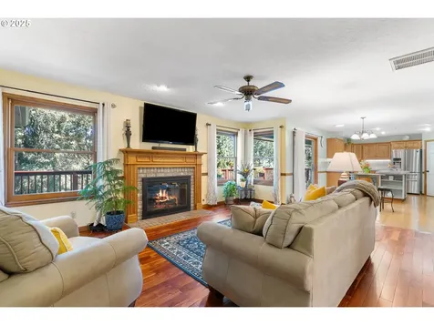 440 Sherman Court Hood River OR 97031