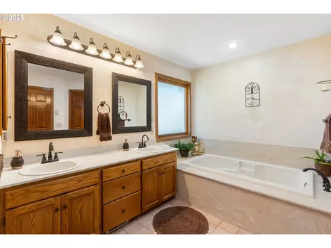 440 Sherman Court Hood River OR 97031