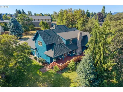 440 Sherman Court Hood River OR 97031