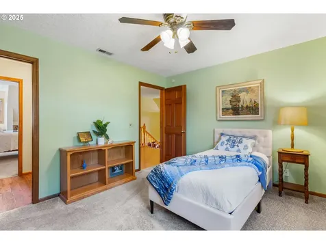 440 Sherman Court Hood River OR 97031
