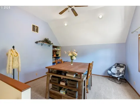 440 Sherman Court Hood River OR 97031