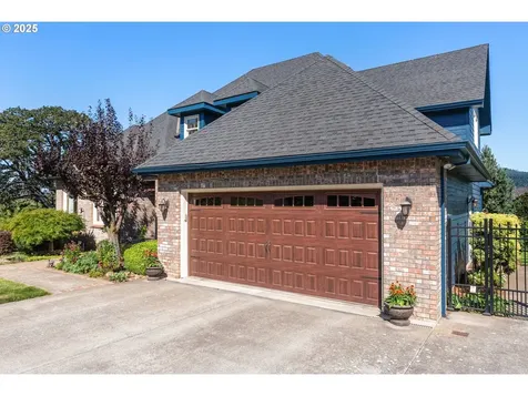 440 Sherman Court Hood River OR 97031