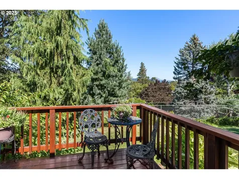 440 Sherman Court Hood River OR 97031