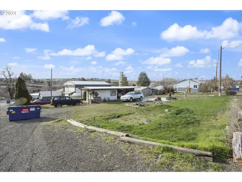 503 Scott Street Moro OR 97039