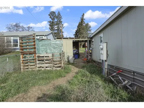 503 Scott Street Moro OR 97039