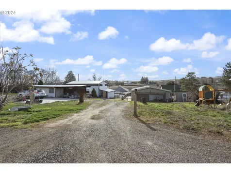 503 Scott Street Moro OR 97039