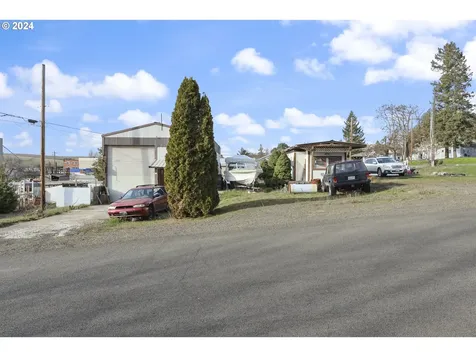 503 Scott Street Moro OR 97039
