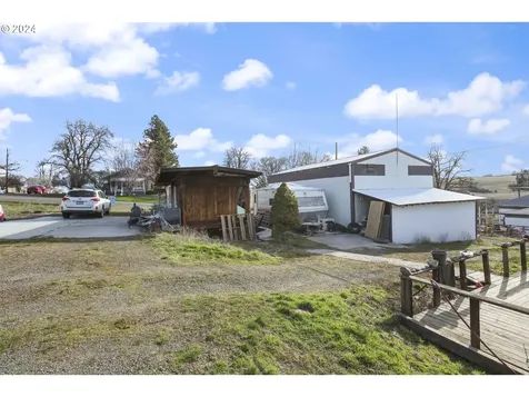 503 Scott Street Moro OR 97039