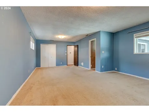 2803 Terry Avenue Longview WA 98632