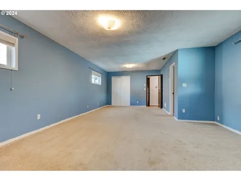 2803 Terry Avenue Longview WA 98632
