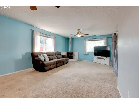 2803 Terry Avenue Longview WA 98632
