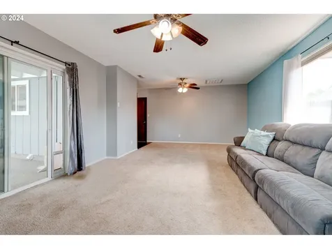 2803 Terry Avenue Longview WA 98632