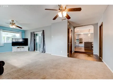 2803 Terry Avenue Longview WA 98632