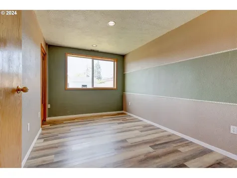 2803 Terry Avenue Longview WA 98632