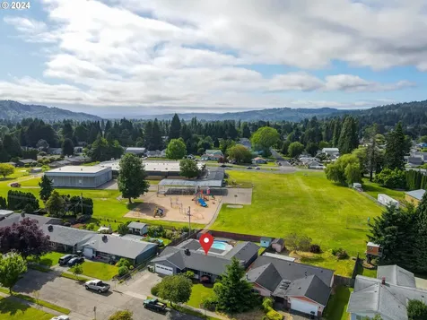 2803 Terry Avenue Longview WA 98632