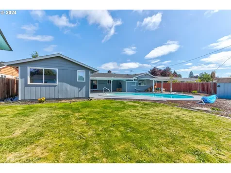 2803 Terry Avenue Longview WA 98632