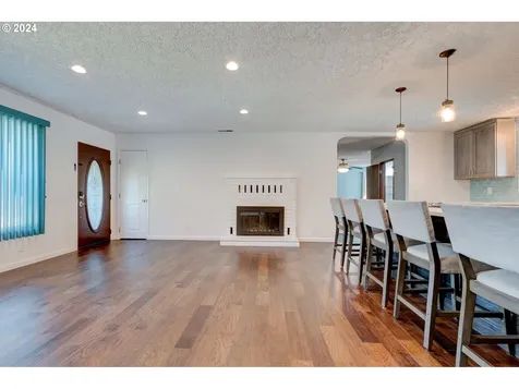 2803 Terry Avenue Longview WA 98632